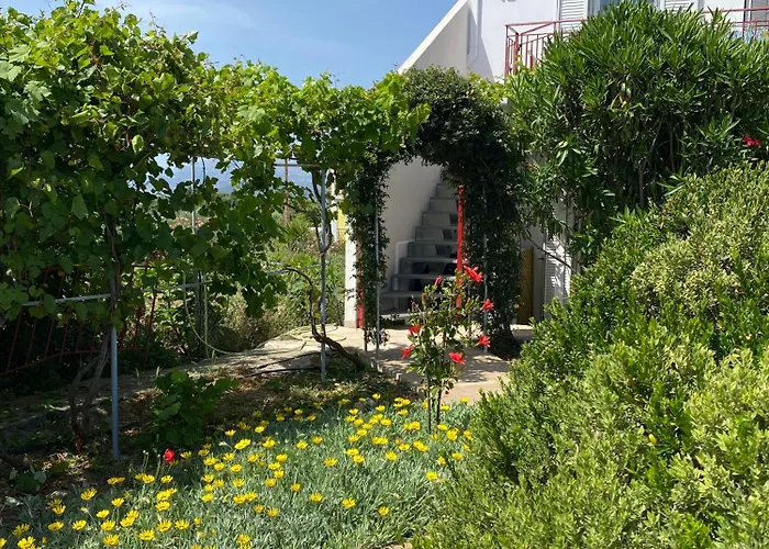 Lounge House Дом отдыха Lakithra